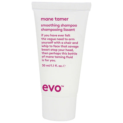 Hvid tube med lilla logo og skrift. Evo Mane Tamer Smoothing Shampoo