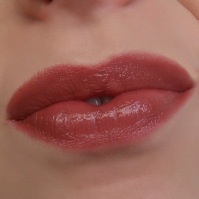 Sandstone Intense Care Lipstick 45 Hazel