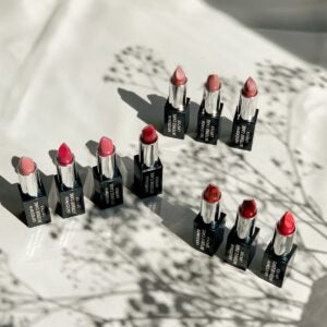Sandstone Intense Care Lipstick 45 Hazel