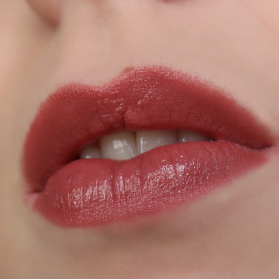 Sandstone Intense Care Lipstick 46 Naked Lips