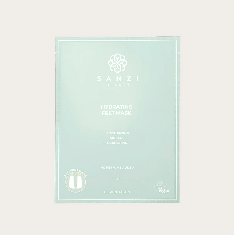 Sirlig lys grøn pakke med hvidt logo og skrift. Sanzi Beauty Hydrating Feet Mask